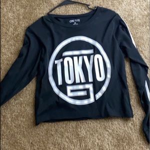black long sleeve cropped tokyo shirt